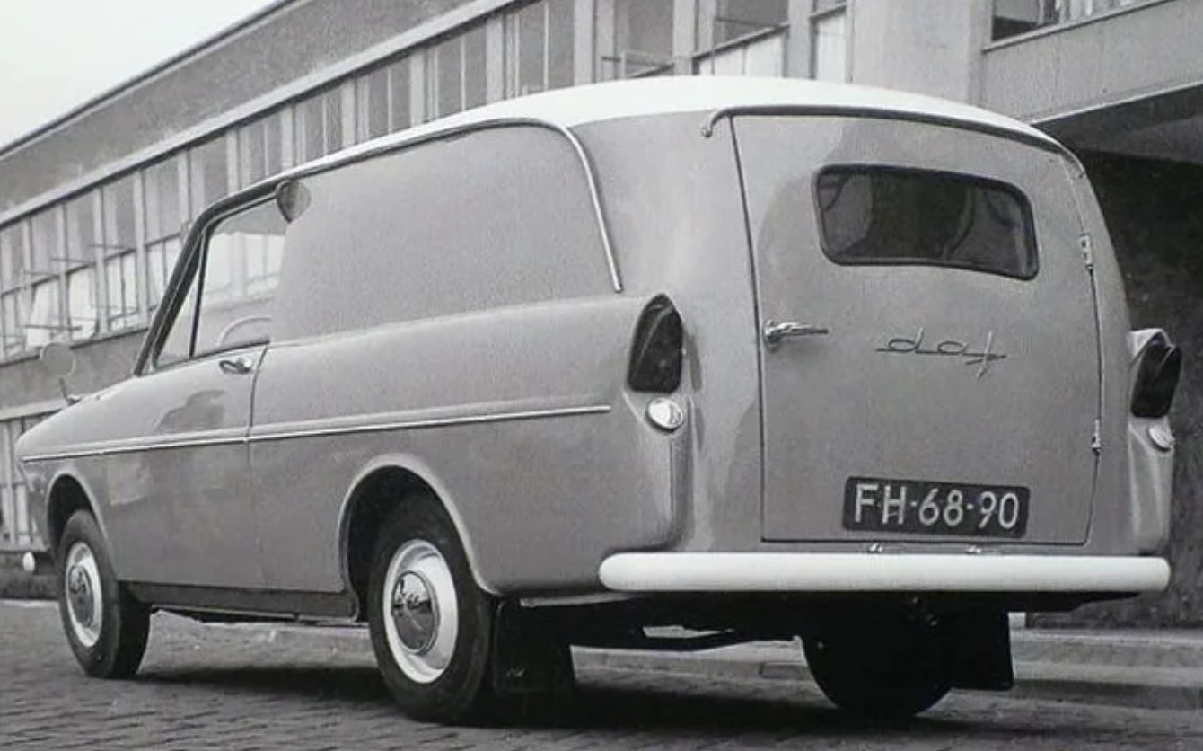 Daf 600 Bestel prototype - achterzijde schuin