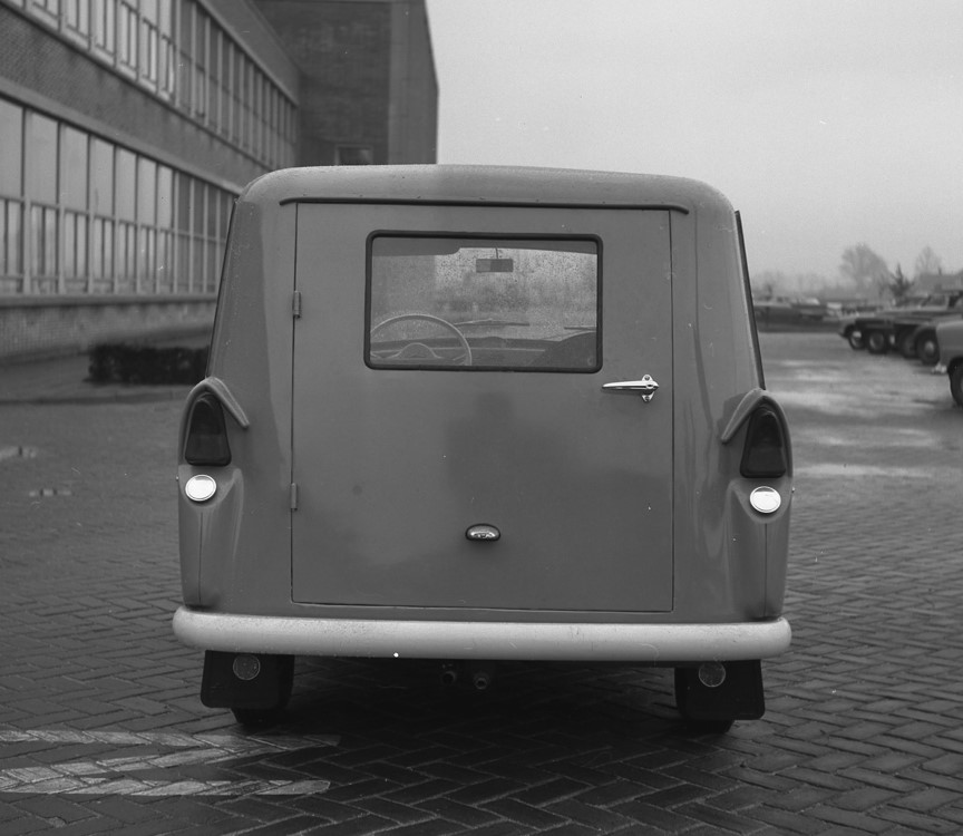 Daf 600 Bestel prototype - achterzijde