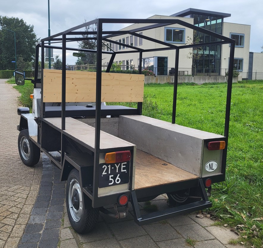 Rijdend prototype Daf BATU 4x2 - Achterzijde